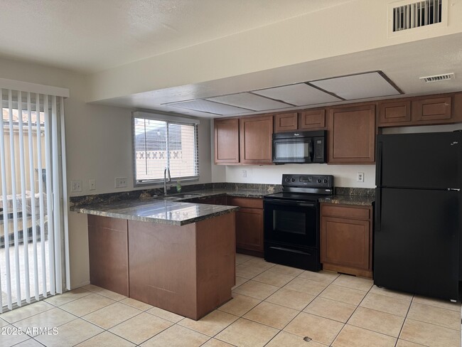 Photo - 6729 N 44th Ave