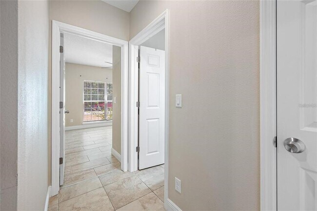 Photo - 230 Clayton St