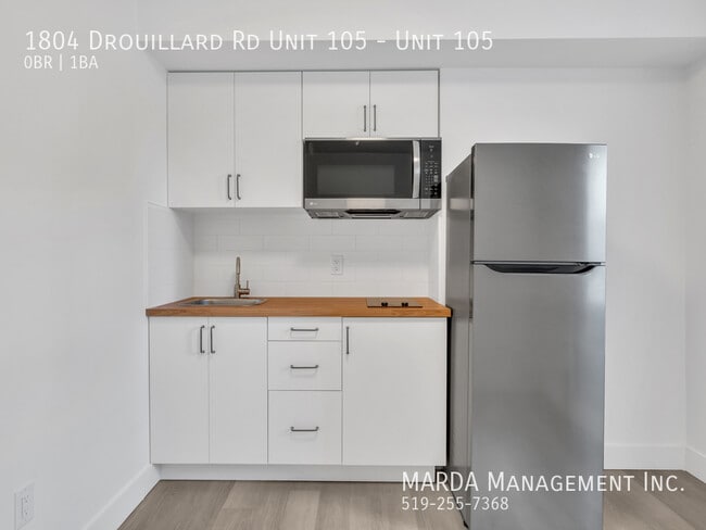 Photo - MODERN BACHELOR UNIT - EAST WINDSOR - INCLUSIVE W/ FREE INTERNET! Unit 105