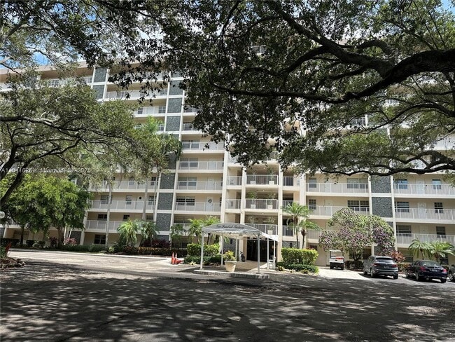 Photo - 3520 Oaks Way Unit 105