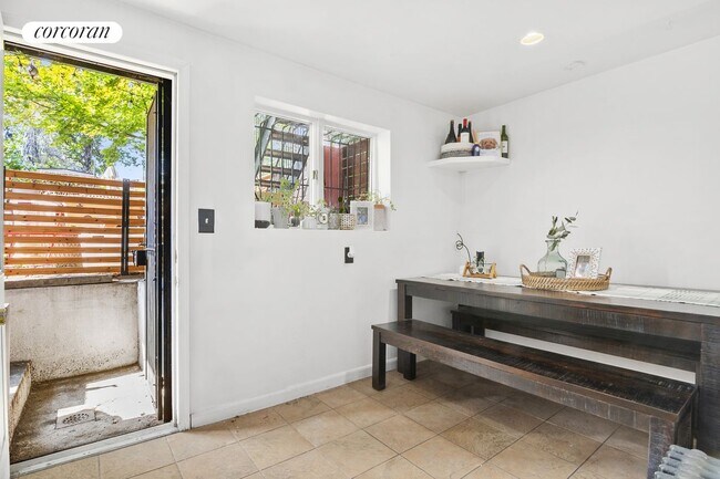 Photo - 90 Lafayette Ave