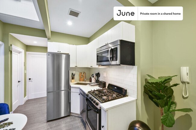 Room in Shared 3 bed/1 bath home in East Village