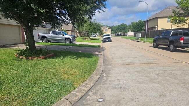 Photo - 9611 Drummond Cliff Ln
