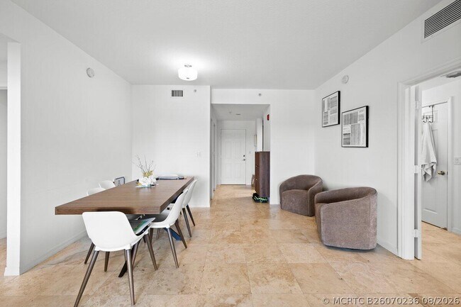 Photo - 3590 Coral Wy Unit #502