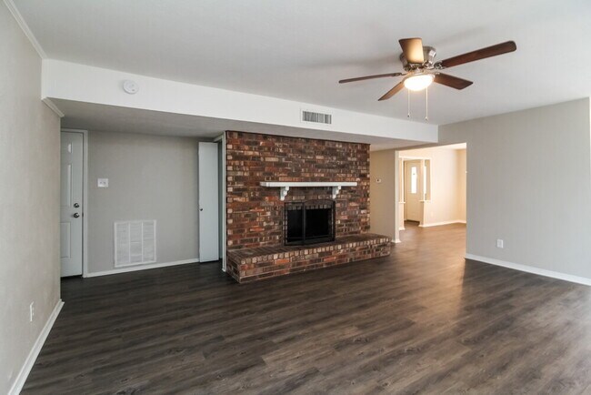 Photo - 9214 Willowbrook Dr