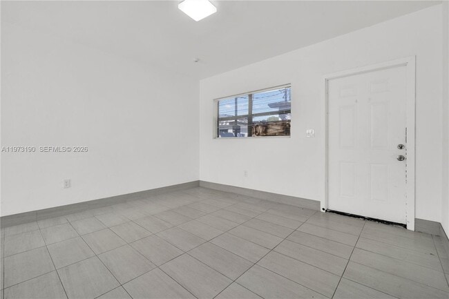 Photo - 13390 NE 6th Ave Unidad 7