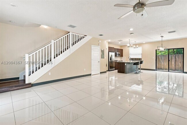 Photo - 10455 NW 82nd St Unit 10