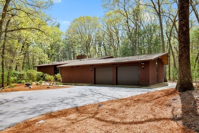 Photo - 51 Pilgrim Path