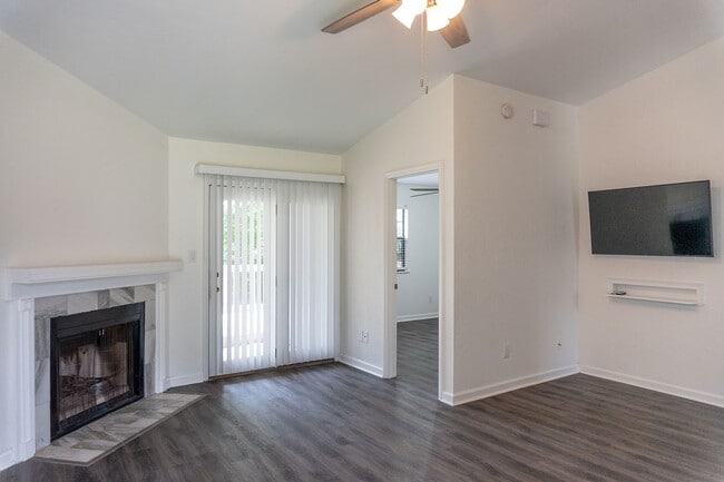 Photo - 3223 Albert Dr