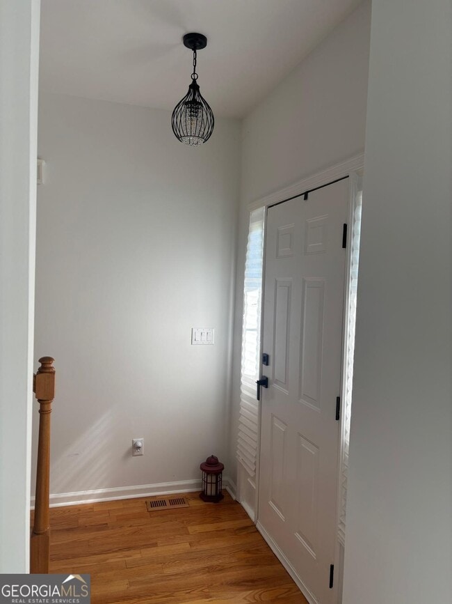 Building Photo - 300 Harcourt Pl