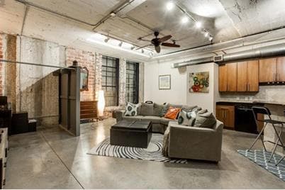 Building Photo - 1122 Jackson St Unit 111.9 Rental