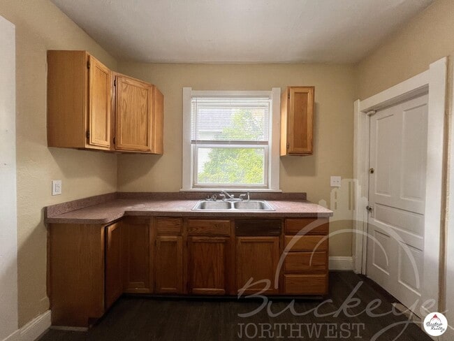 Photo - 3113 Scottwood Ave Unit Lower