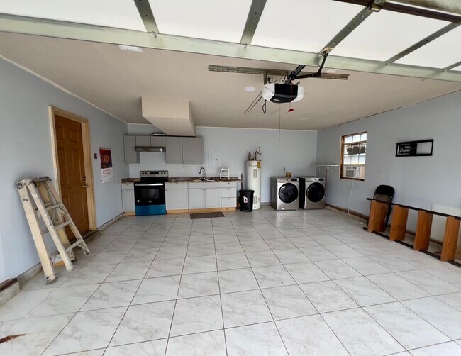 Photo - 218 Woodland Park Cir