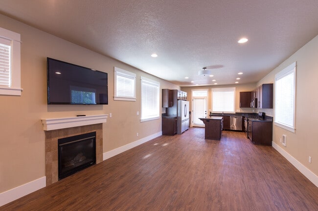 Photo - 322 NW 17th St