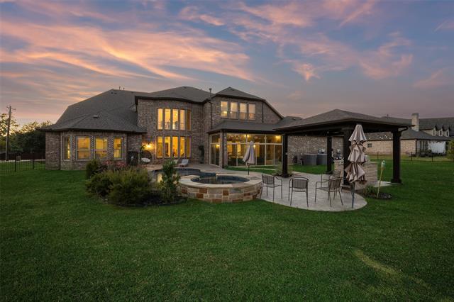 Photo - 715 Simmons Rd