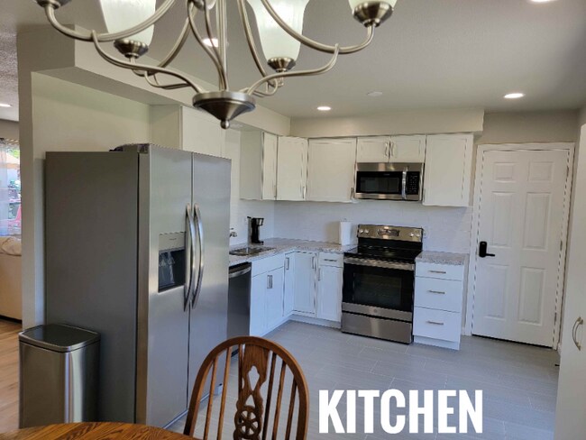 Photo - 1630 Shasta Dr