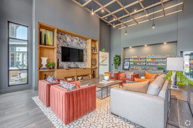 Clubroom - Ellis at Huntcrest