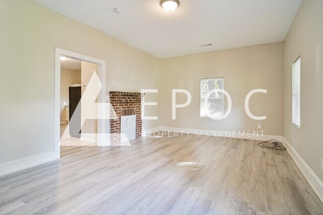 Photo - 4013 Markwood Rd