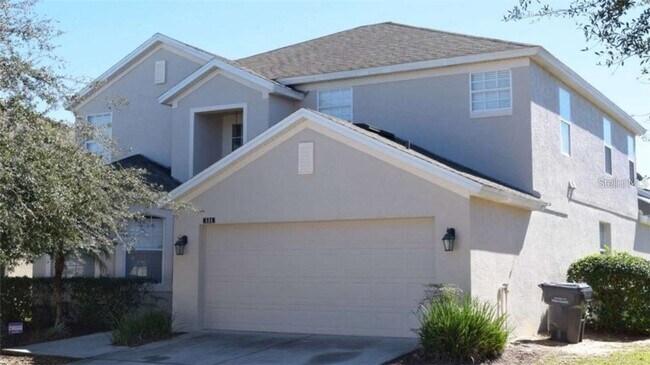 Building Photo - Golf Community Home