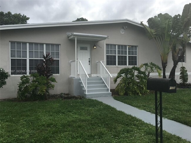 Building Photo - 7900 SW 22nd St