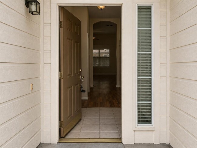 Photo - 2206 Bakers Way