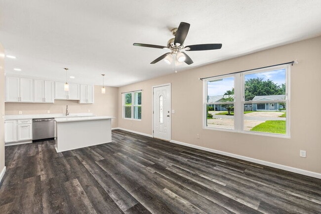Photo - 2716 Oak Hammock Dr