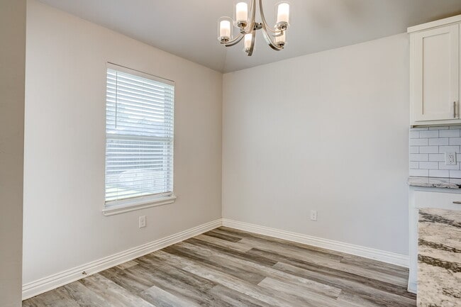 Photo - 3 Bedroom 2 Bath House for Lease!!
