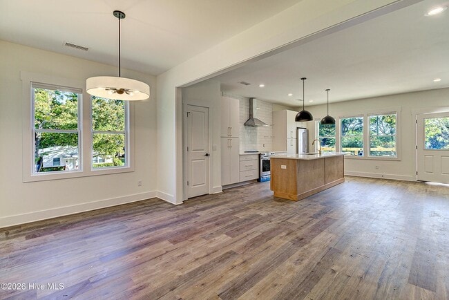 Photo - 213 Myrtle Ave