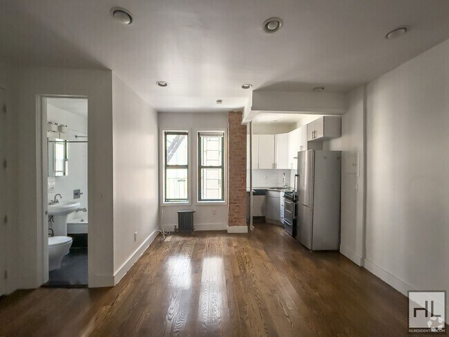 Building Photo - EASTERN PARKWAY Rental