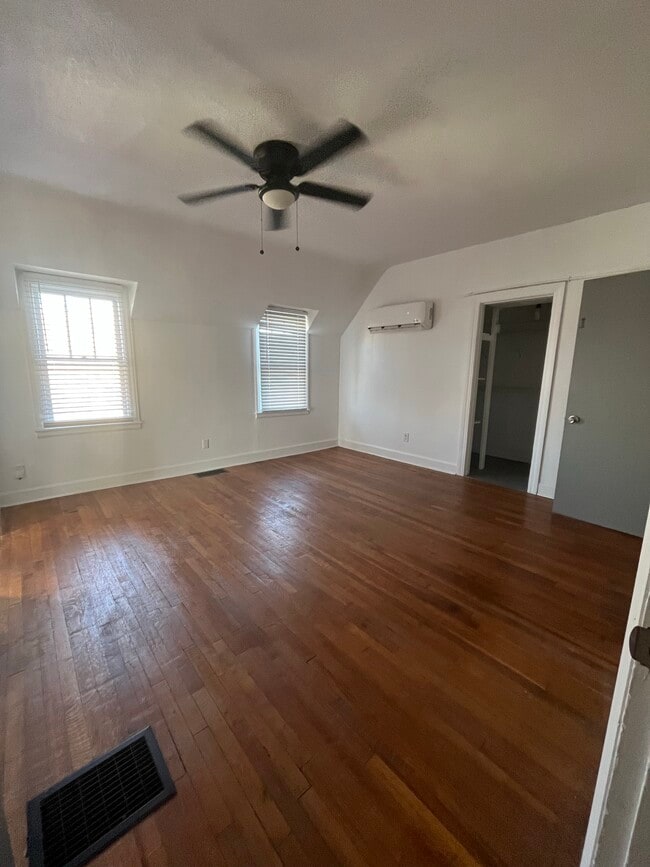 Photo - Maple St. Apartments Unidad 2