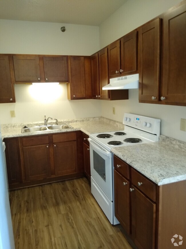 2 BR - Raphael - Furman Western Hills Rental