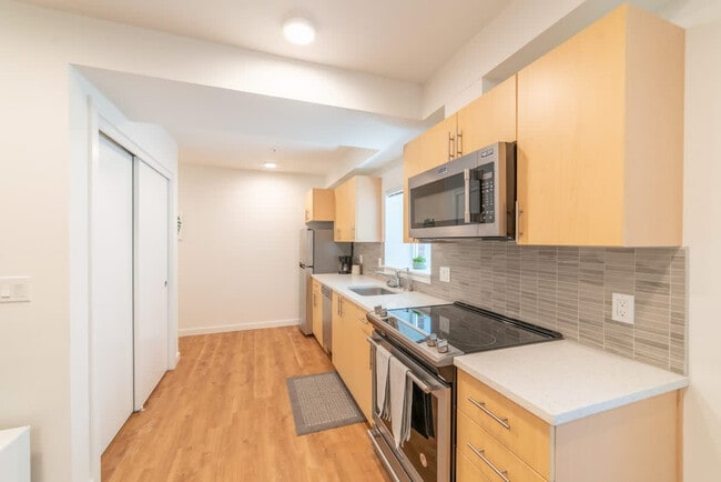 Photo - 750 11th Ave E Unit ID1355614P