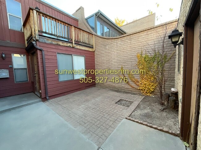 Photo - 2 Bedroom, 1.5 Bathroom with Garage