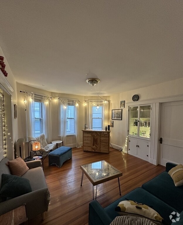Building Photo - 166 Kelton St Unit 3 Rental
