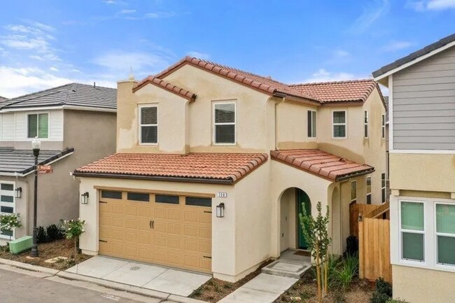 Photo - 736 N Bliss Ln