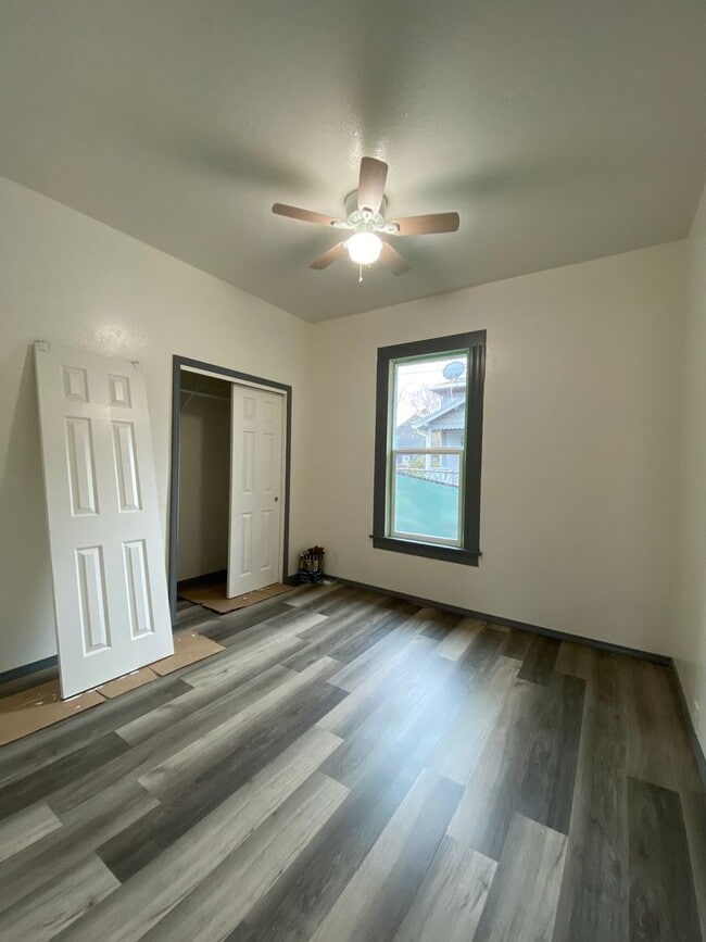 Photo - 1545 Pine St