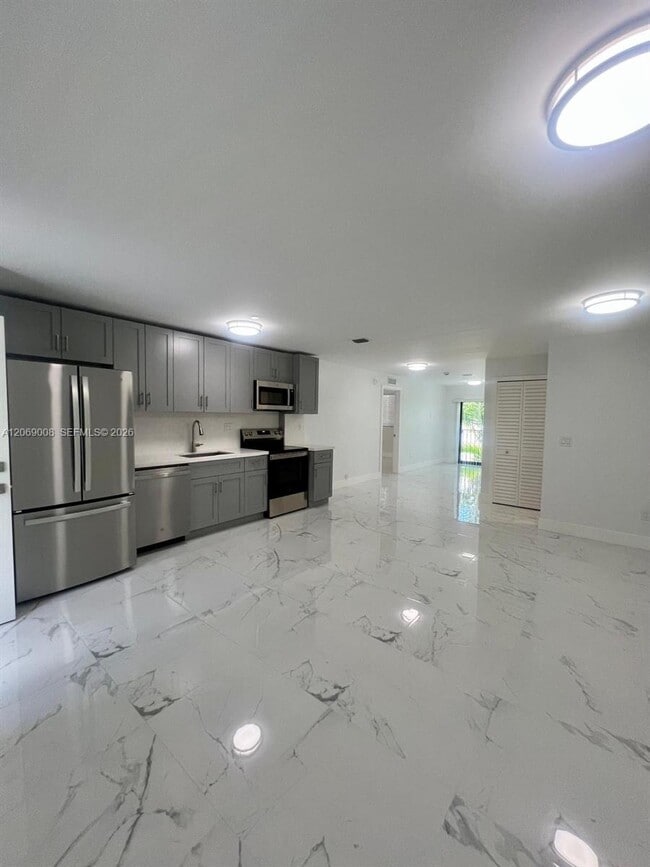 Photo - 1860 NW 19th St Unidad 101