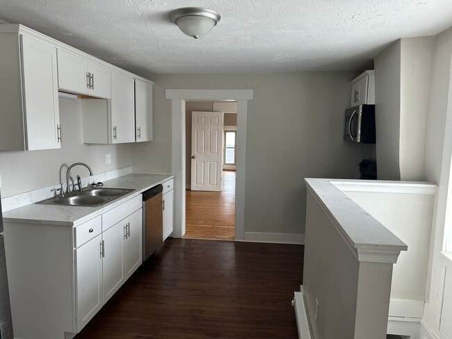 Photo - 136 S Main St Unidad 3rd Floor