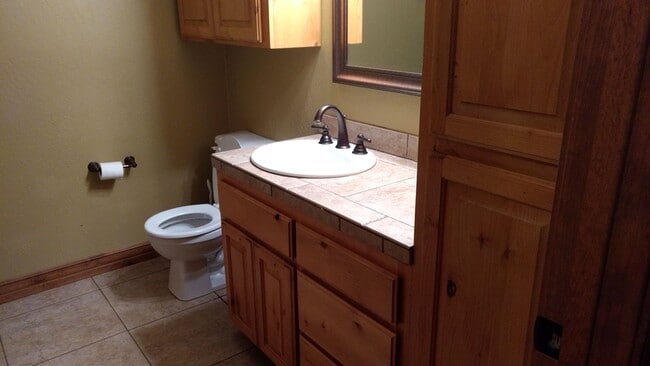 Photo - 1782 Larson Rd