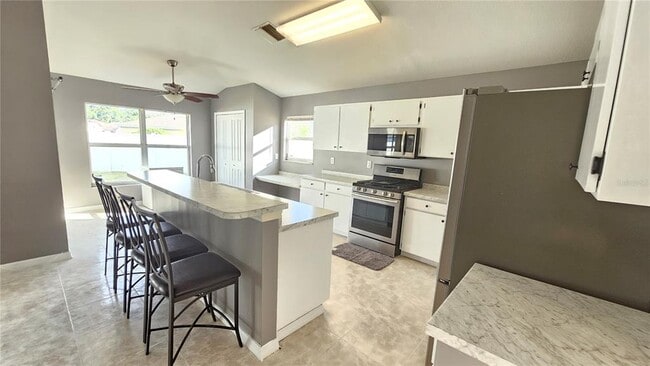 Photo - 1610 Bondurant Way