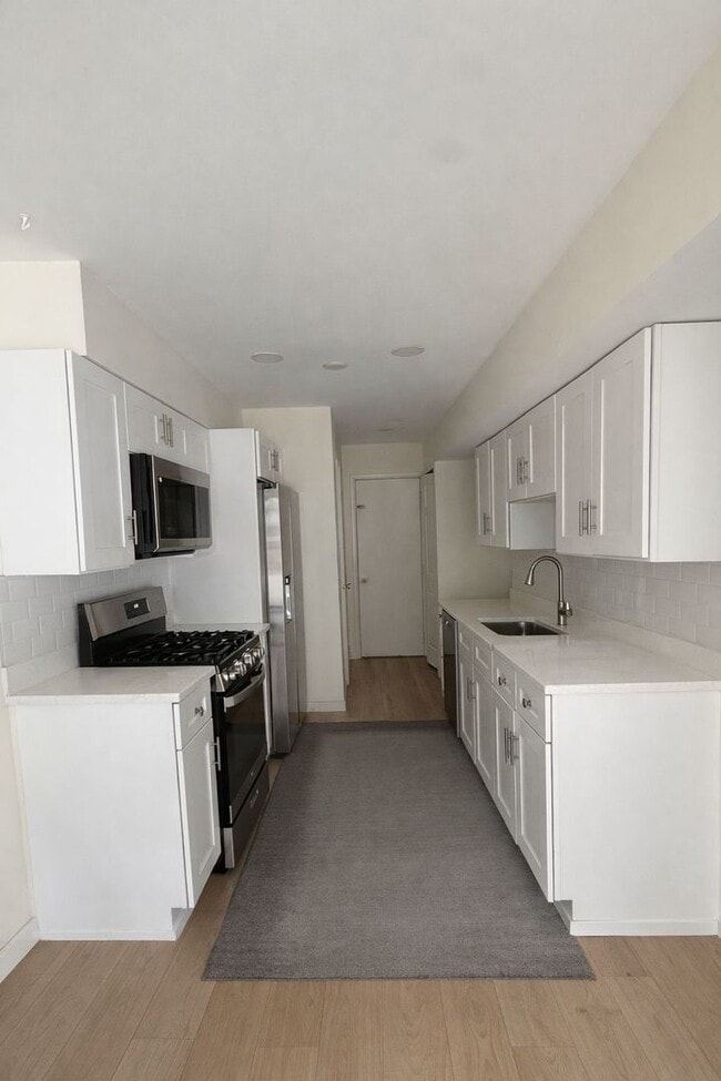 Photo - 463 Kennedy Pl