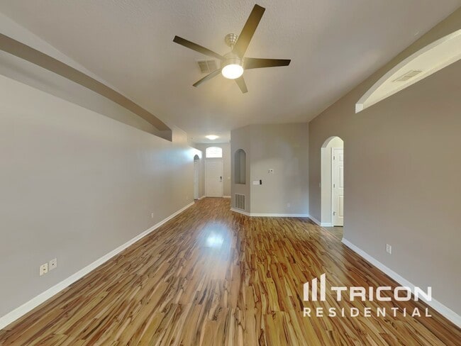 Photo - 300 Kettering Rd