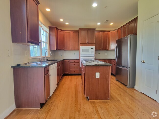 Building Photo - 18403 Polynesian Ln Rental