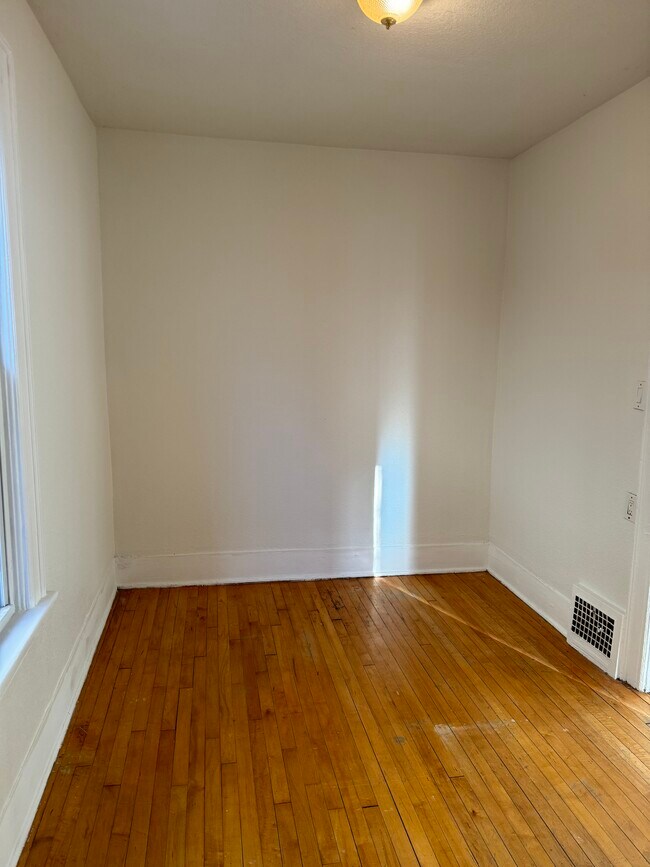 Photo - 3350 N Richards St