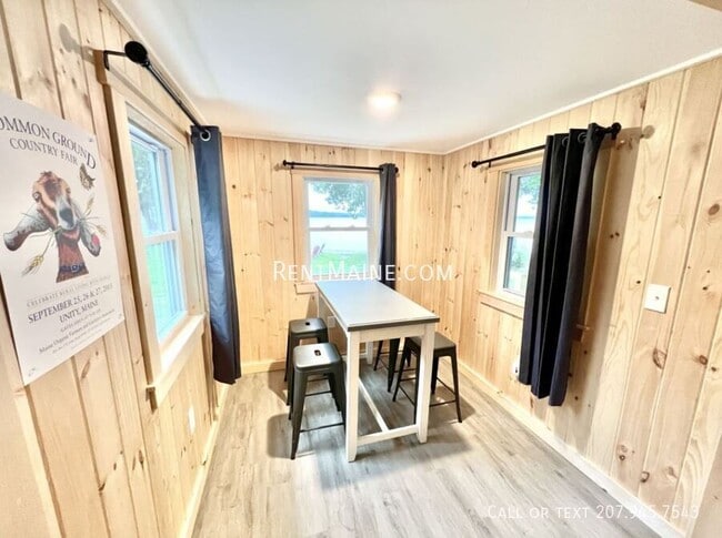 Photo - 8 Sand Beach Ln