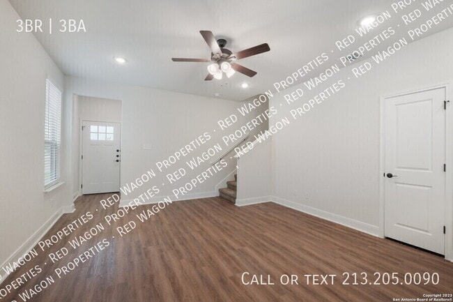 Photo - 2507 Lynwood Bnd Unidad 101