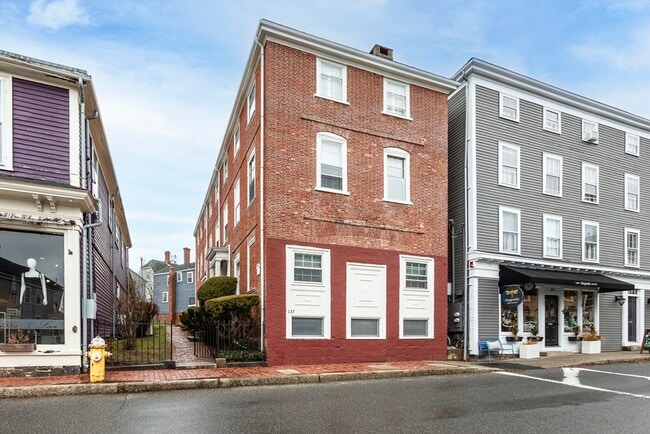 Photo - 137 Washington St Apartamento Unidad 1R