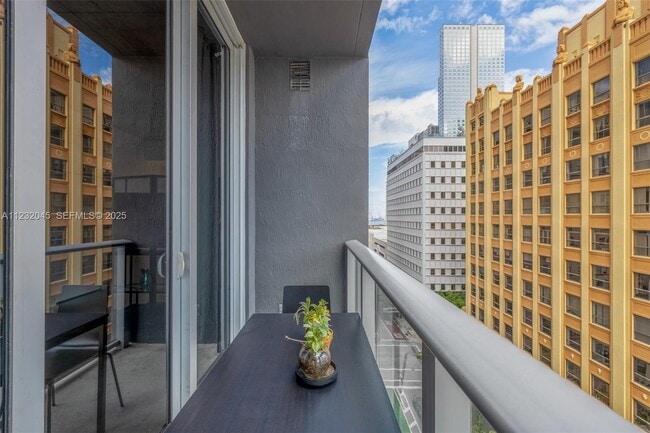 Photo - 151 SE 1st St Unit 809