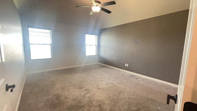 Photo - 18809 Grove Pkwy