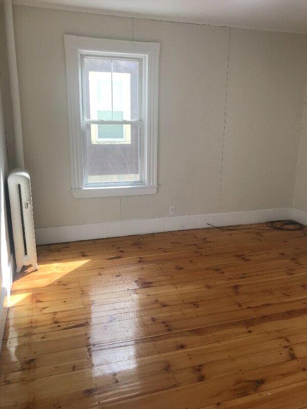 Photo - 25 R Saunders St Unit R